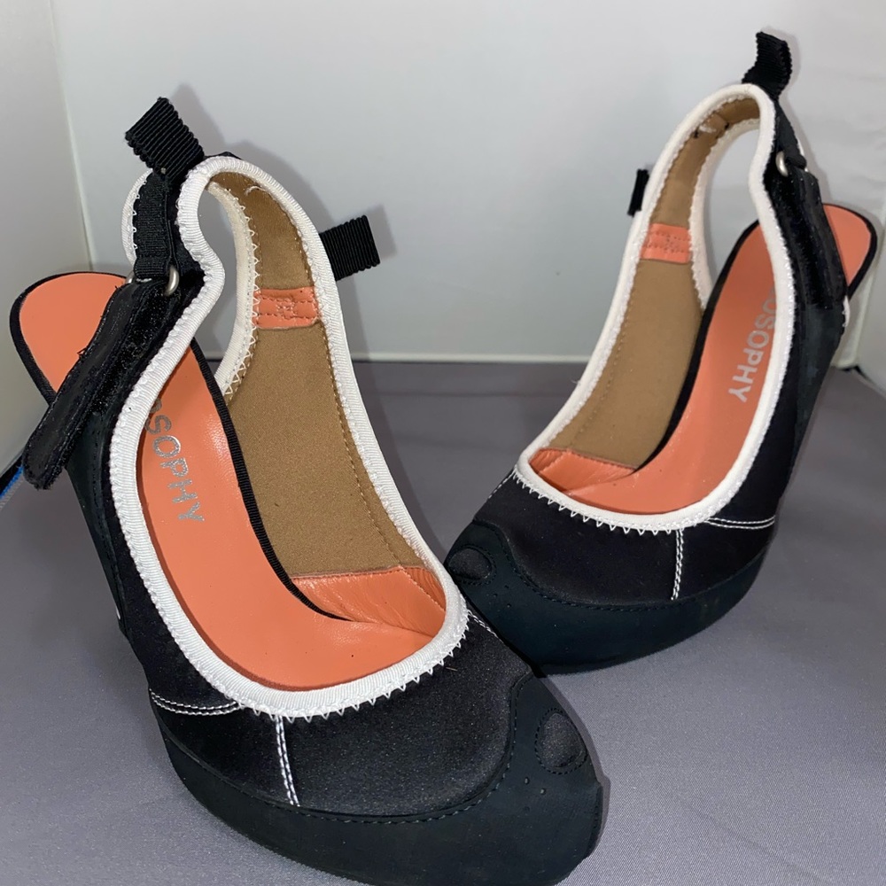Philosophy classy high heels 😎